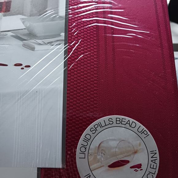 ENCORE Microfiber Tablecloth, Oblong, 60" x 84" - Picture 6 of 6